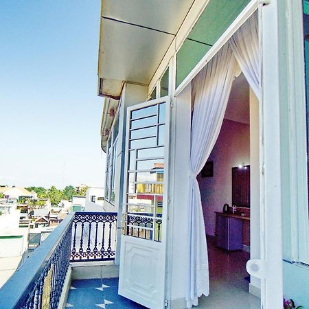 Hotel Hai Chau Чау-Док Экстерьер фото