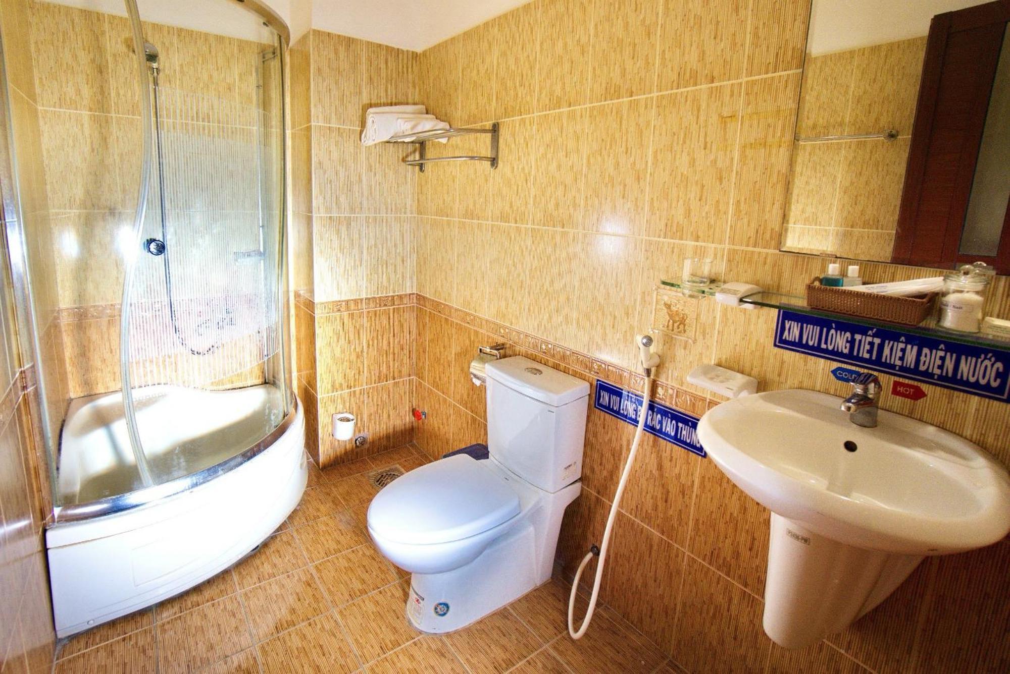 Hotel Hai Chau Чау-Док Экстерьер фото